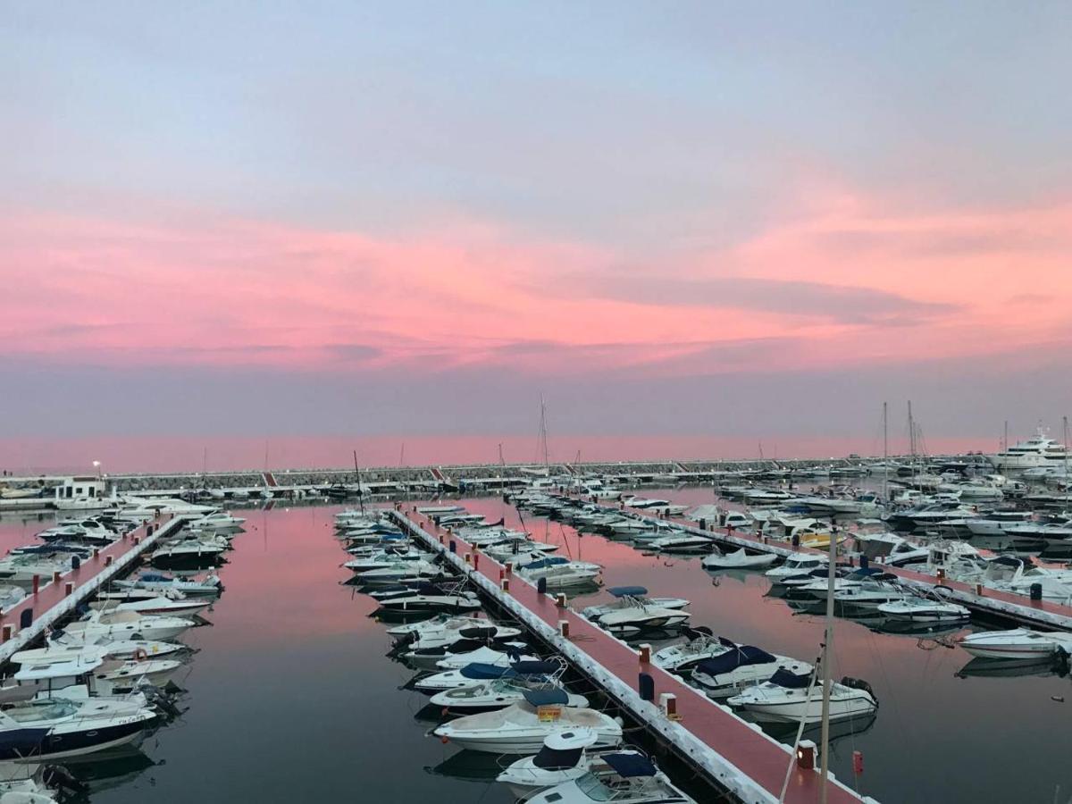 218 Puerto Banus Marbella Front Line 270 Metersアパートメント エクステリア 写真